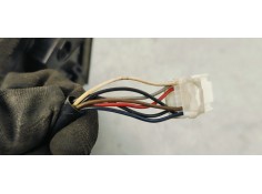 Recambio de retrovisor derecho para toyota auris 1.6 i 132 referencia OEM IAM E11026983  