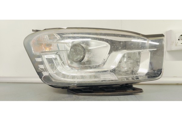 Recambio de faro derecho para ssangyong korando 2.2 xdi 180 fap referencia OEM IAM   