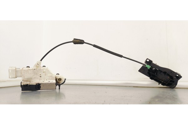 Recambio de cerradura puerta delantera izquierda para citroen c4 berlina cool referencia OEM IAM 9683416080  