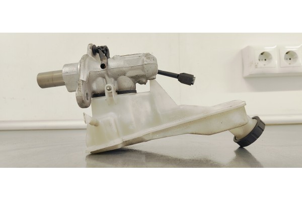 Recambio de bomba freno para mercedes-benz clase b (w246) referencia OEM IAM 32670345  