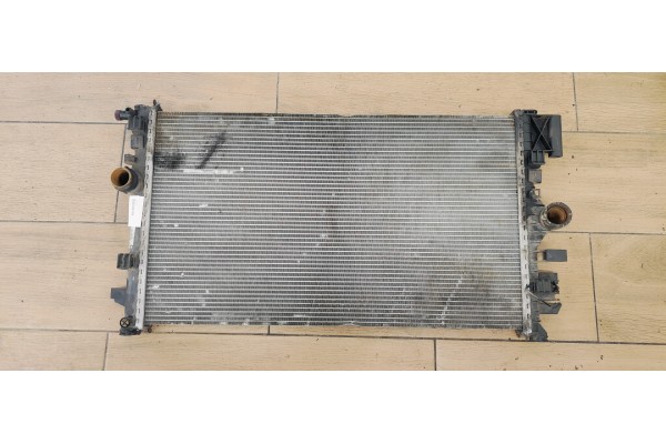 Recambio de radiador agua para opel insignia berlina 2.0cdti 130 fap referencia OEM IAM 13241725  