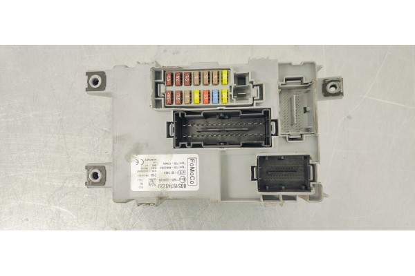 Recambio de caja reles / fusibles para ford ka (ccu) referencia OEM IAM 00519749220  