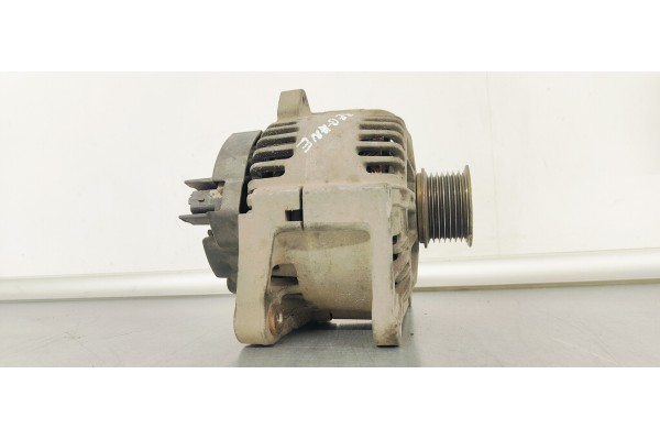 Recambio de alternador para renault scenic ii emotion referencia OEM IAM 8200495294  