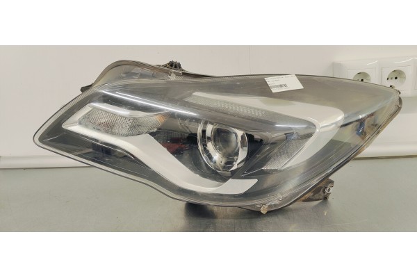 Recambio de faro izquierdo para opel insignia berlina 1.6 cdti 136 fap referencia OEM IAM 39031207  