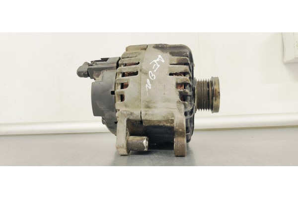 Recambio de alternador para seat leon (1p1) referencia OEM IAM 03C903025D  