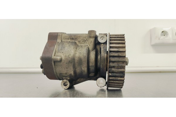 Recambio de bomba inyeccion para renault clio iii 1.5dci 85 referencia OEM IAM 8200423059A  