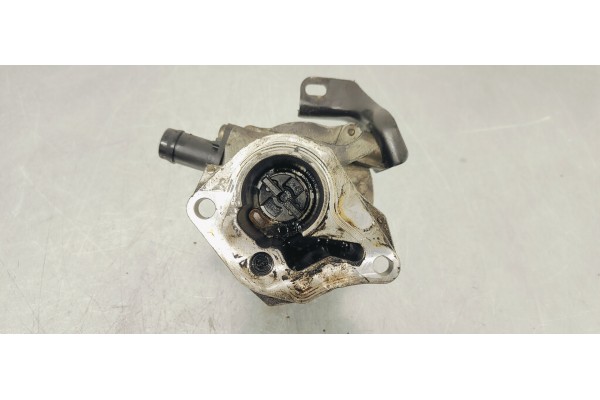 Recambio de depresor freno / bomba vacio para renault clio iii 1.5dci 85 referencia OEM IAM 8200521381  