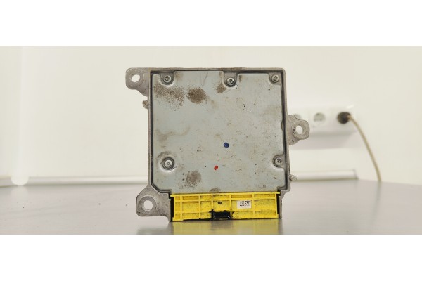 Recambio de centralita airbag para dodge journey 2.0 crd 140 fap referencia OEM IAM 04896814AH  