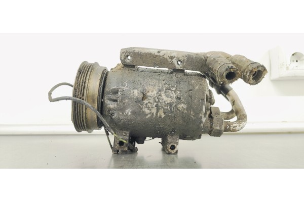 Recambio de compresor aire acondicionado para audi a4 berlina (b5) 1.9 tdi referencia OEM IAM 8D0260805D  