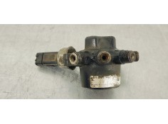 Recambio de rampa inyectora para renault megane ii berlina 5p confort dynamique referencia OEM IAM 8200057232  