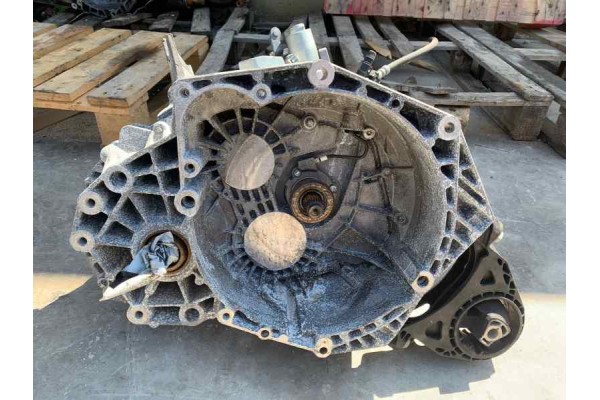 Recambio de caja cambios para opel insignia berlina 2.0cdti 130 fap referencia OEM IAM 55561696  