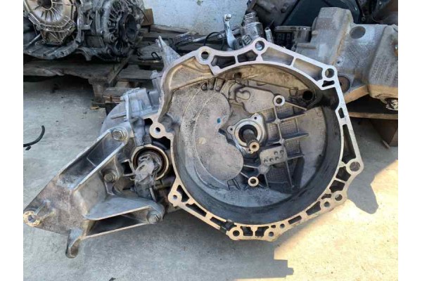 Recambio de caja cambios para opel insignia berlina 1.6 cdti 136 fap referencia OEM IAM M320MDE  