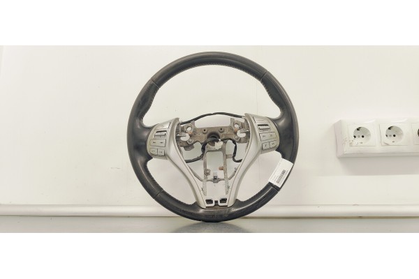 Recambio de volante para nissan qashqai (j11) 1.6 dci 130 4x4 fap referencia OEM IAM 34216879A  