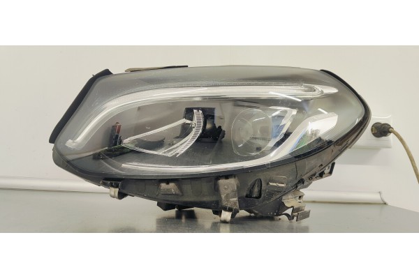 Recambio de faro izquierdo para mercedes-benz clase b (w246) referencia OEM IAM A2469063301  