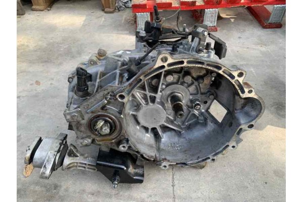 Recambio de caja cambios para hyundai i20 referencia OEM IAM M5CF21  