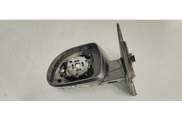 Recambio de retrovisor izquierdo para ssangyong korando 2.2 xdi 180 fap referencia OEM IAM E4023387  
