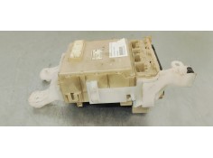 Recambio de caja reles / fusibles para toyota rav 4 (a3) 2.2 d4d 150 4x4 referencia OEM IAM 8273042350  