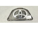 Recambio de emblema para toyota aygo x 1.0i 72 referencia OEM IAM 753120H030  