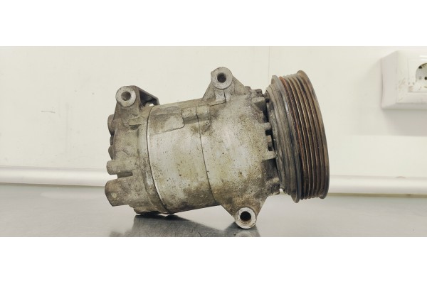 Recambio de compresor aire acondicionado para renault megane ii berlina 5p confort dynamique referencia OEM IAM 8200316164  