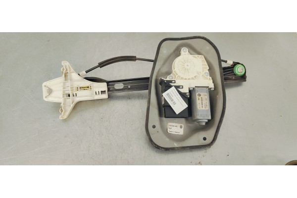 Recambio de elevalunas trasero derecho para volkswagen jetta (1k2) referencia OEM IAM 1K5839462  
