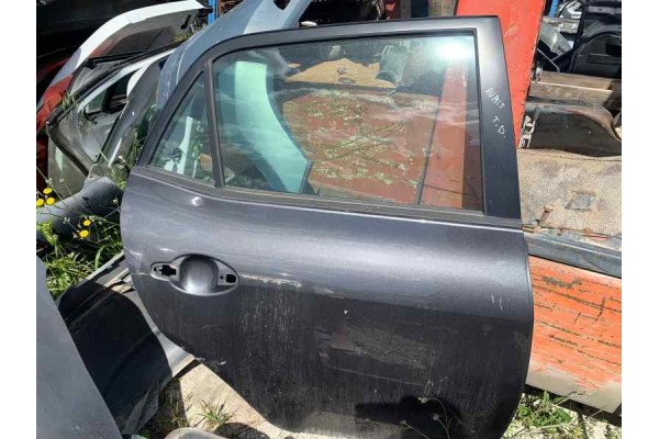 Recambio de puerta trasera derecha para toyota auris 1.4d4d 90 fap referencia OEM IAM   