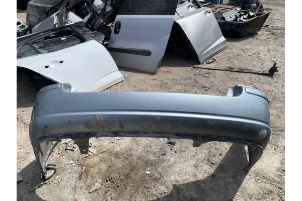 Recambio de paragolpes trasero para toyota avensis wagon (t25) 2.2 d4d 180 referencia OEM IAM   