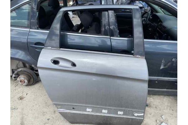 Recambio de puerta trasera derecha para mercedes-benz clase b (w245) referencia OEM IAM   