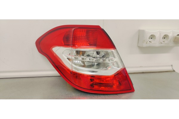 Recambio de piloto trasero izquierdo para citroen c4 lim. 1.6 hdi 92 fap referencia OEM IAM 9687312180  