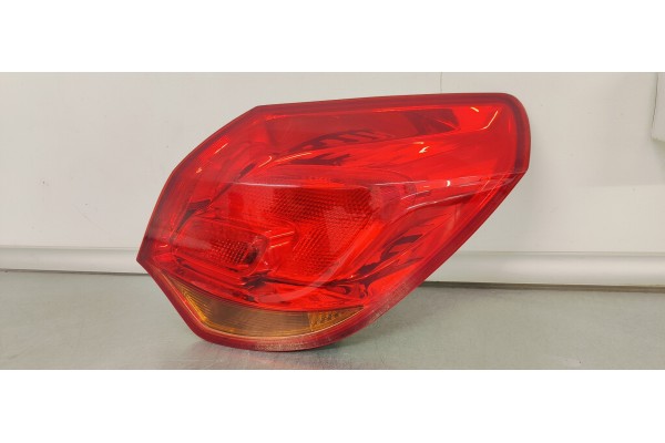 Recambio de piloto trasero derecho para opel astra j lim. 1.6 cdti referencia OEM IAM   