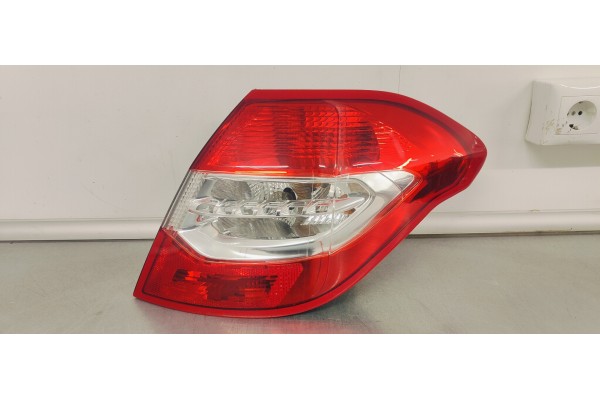 Recambio de piloto trasero derecho para citroen c4 lim. 1.6 hdi 92 fap referencia OEM IAM 9687311980  