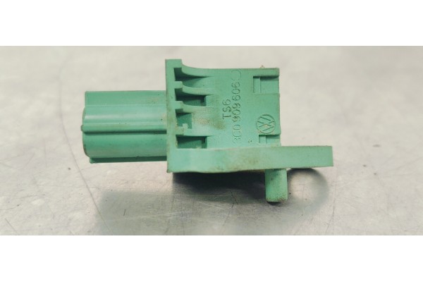 Recambio de sensor para volkswagen passat berlina (3c2) 2.0 tdi 140 referencia OEM IAM 3C0909606  