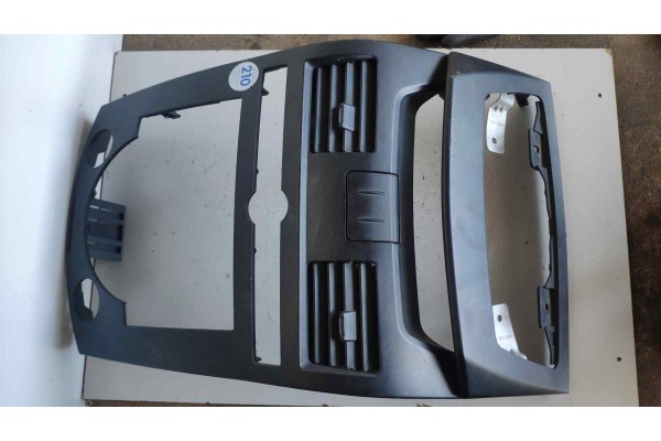 Recambio de rejilla aireadora para ssangyong rexton 2.7 turbodiesel cat referencia OEM IAM 6961008B00 6961008B00 