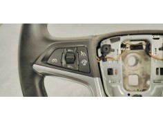 Recambio de volante para opel astra j lim. 1.6 cdti referencia OEM IAM 13351029  