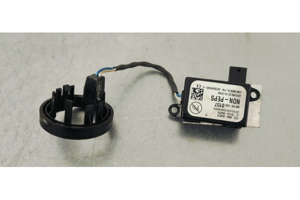 Recambio de centralita inmovilizador para opel astra j lim. 1.6 cdti referencia OEM IAM 13500157  