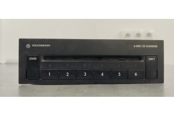 Recambio de sistema audio / radio cd para volkswagen passat berlina (3b3) 1.9tdi 130 4x4 referencia OEM IAM 3B7035110  