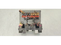 Recambio de caja reles / fusibles para volkswagen passat berlina (3c2) 2.0 tdi 140 referencia OEM IAM 3C0937049AJ  