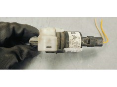 Recambio de bomba limpia para peugeot 3008 1.6 hdi 112 fap referencia OEM IAM 9643447980  