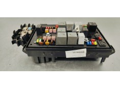 Recambio de caja reles / fusibles para opel astra j lim. 1.6 cdti referencia OEM IAM 13449210  