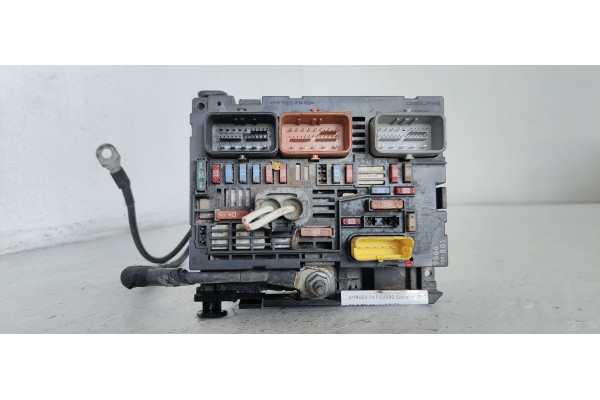 Recambio de caja reles / fusibles para citroen c4 picasso exclusive referencia OEM IAM 9666700080  