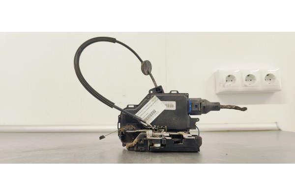 Recambio de cerradura puerta delantera derecha para skoda octavia berlina (1z3) 1.9 tdi 105 referencia OEM IAM 3D1837016AC  