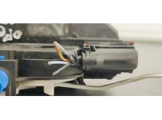 Recambio de cerradura puerta delantera derecha para opel astra j lim. 1.6 cdti referencia OEM IAM 3023880  