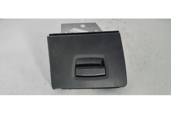 Recambio de guantera para bmw serie 5 touring (f11) 518d referencia OEM IAM 51169166696  