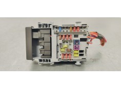 Recambio de caja reles / fusibles para opel astra j lim. 1.6 cdti referencia OEM IAM 13222786  