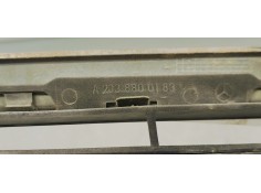 Recambio de rejilla delantera para mercedes-benz clase c (w203) berlina 220 cdi (203.006) referencia OEM IAM A2038800183  