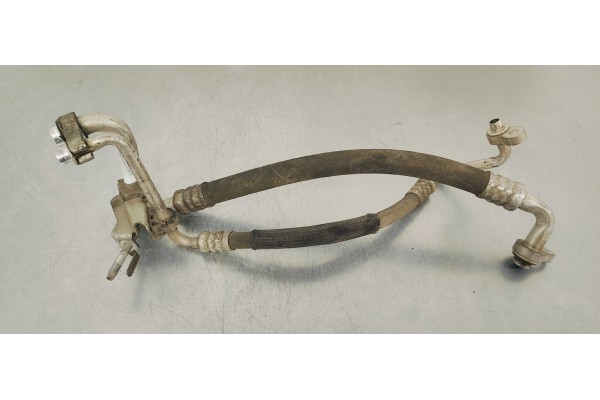 Recambio de tubos aire acondicionado para opel insignia berlina 2.0cdti 130 fap referencia OEM IAM 13220107  