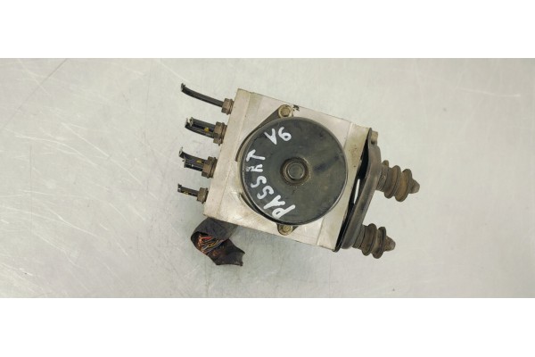 Recambio de abs para volkswagen passat berlina (3c2) 2.0 tdi 140 referencia OEM IAM 3C0614109D  