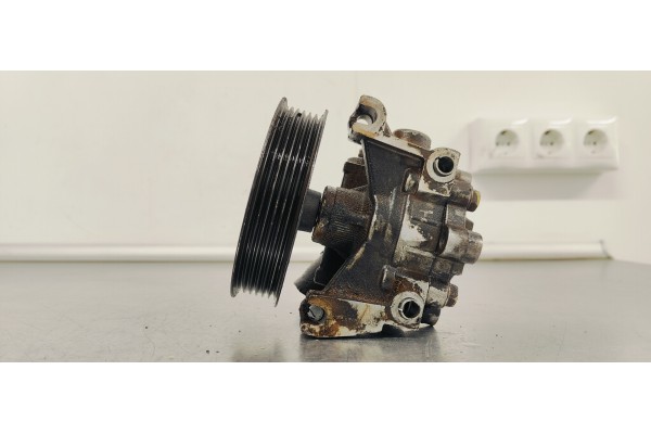 Recambio de bomba direccion para ford tourneo connect (tc7) familiar referencia OEM IAM 2T143A696AF  