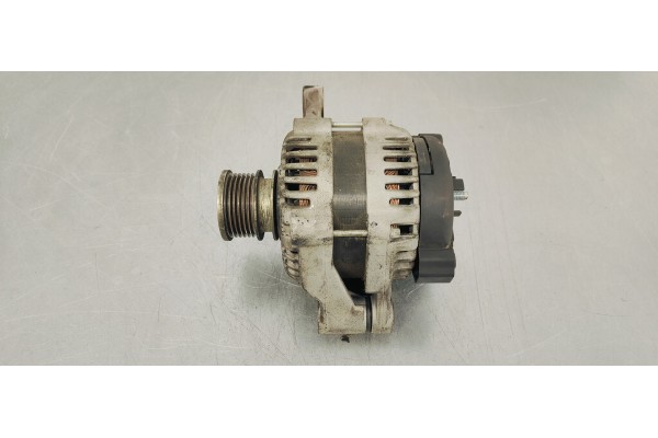 Recambio de alternador para opel insignia berlina 2.0cdti 130 fap referencia OEM IAM 13579668  