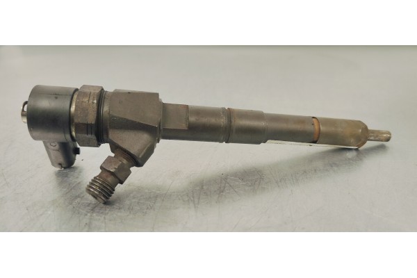 Recambio de inyector para opel insignia berlina 2.0cdti 130 fap referencia OEM IAM 0445110327  