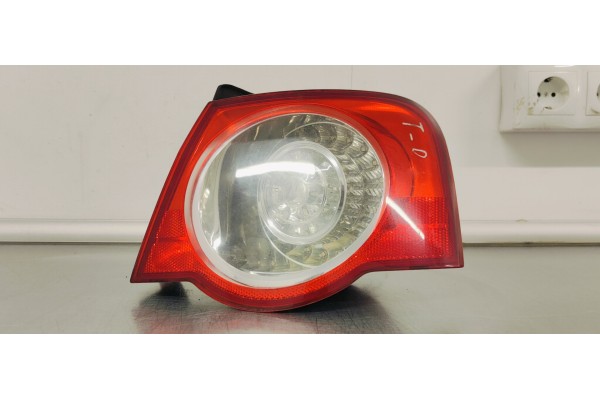 Recambio de piloto trasero derecho para volkswagen passat berlina (3c2) 2.0 tdi 140 referencia OEM IAM 3C5945096H  